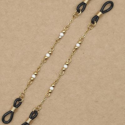 Bijoux de branches - Trois Trios de perles blanches et dorées - Présentation à plat